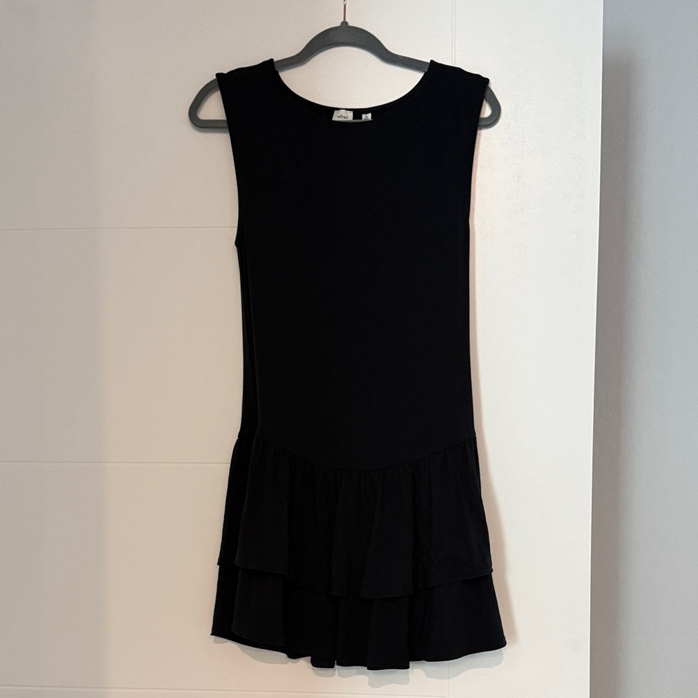 Aritzia bloomsberry Sleeveless Ruffle Hem Dress